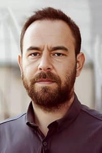 Emre Özcan in Ali'nin Sekiz Günü