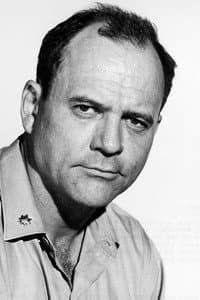 Gerald S. O'Loughlin in Perry Mason: The Case of the Notorious Nun