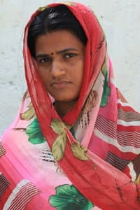 Anjali Jadhav in Prashna