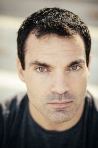 Daniel Girondeaud in Ça commence par la fin