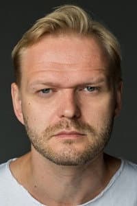 Viktor Potapeshkin in Пусть будет Лиза