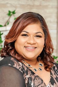 Maeshni Naicker in Keeping Up with the Kandasamys