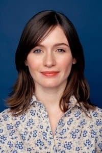 Emily Mortimer in Leonie