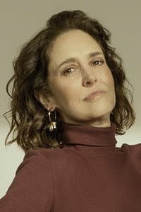 Isabelle Brouillette in Deux femmes en or