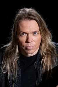 Eicca Toppinen in Apocalyptica: Live