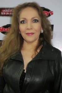 Edna Bolkan in Todos eran valientes