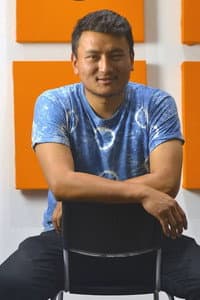 Ugyen Norbu Lhendup in Lunana, A Yak in the Classroom