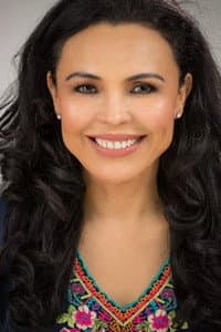 Sandra Santiago in Shako Mako
