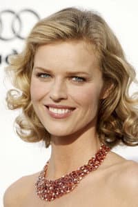 Eva Herzigová in Twisted Tango