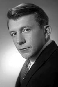 Georgiy Shtil in Эти невинные забавы