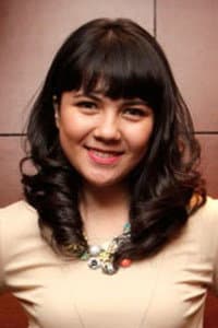 Anizabella Lesmana in Cinta Dalam Kardus