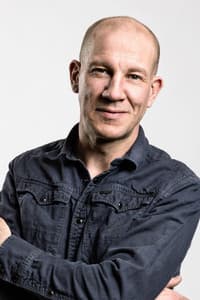 Henrik Elvestad in Reprise