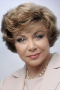 Edita Pyekha in Когда песня не кончается...