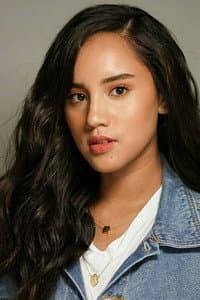 Julianne Gomez in Feng Shui