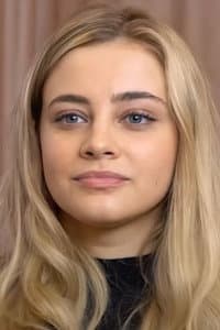 Josephine Langford in After