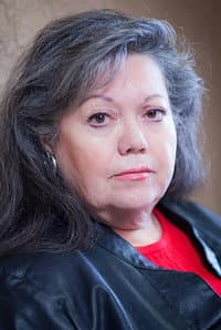 Celine R. Lopez in Los lobos