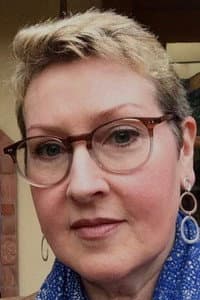 Shari Russell in True Colour