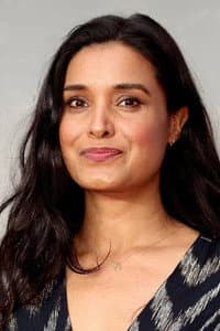 Shelley Conn in New Town Killers