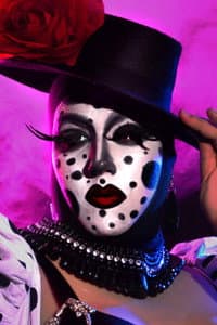 Estrella Xtravaganza in Reinas del tupper sex
