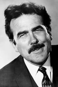 Lonny Chapman in The China Lake Murders