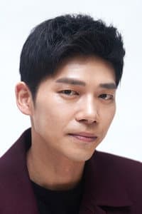 Ji Seung-hyun in Crevasse