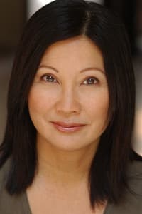 Suzen Murakoshi in Fishing for Father