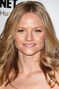 Lindsay Pulsipher in Do Not Disturb