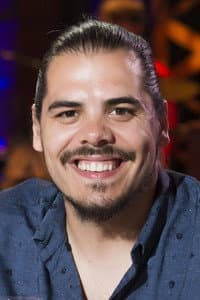 Érik Caouette in Le grand ménage des Fêtes!
