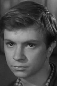 Aleksandr Metyolkin in Анна на шее