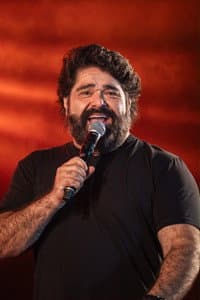 César Menotti da Silva in Desejo de Menina - Cumplicidade: Ao Vivo em João Pessoa