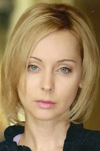 Natalya Korennaya in Troe s Ploshchadi Karronad