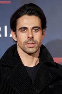 Emmanuel Esparza in Susana y Elvira: Sin plan B
