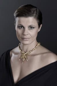 Eva Maria Marold in Johann Strauss au cirque Roncalli