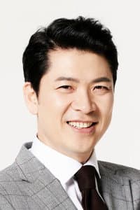 Kim Sang-kyung in 화려한 휴가