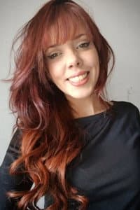 Juliana Seabra in Homens mortos não contam histórias