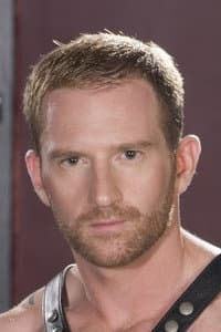 Bo Matthews in Mister Fister