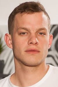 Orri Aasen in Addicted to Sex