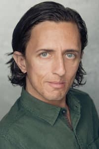 Elliot Harris in Cashcade