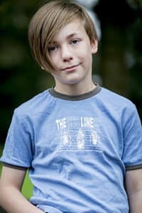 Noah Tammen in Timebreakers und die rätselhaften Grabzeichen