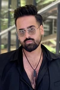 Akash Dodeja in Ekaki : The Conqueror