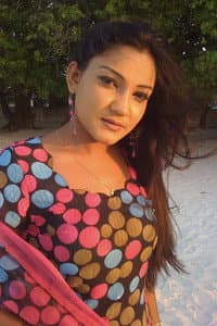 Amira Ismail in Jinni