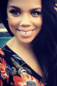Kiely Williams in Holla 2