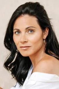 Véronique Bannon in Vendus