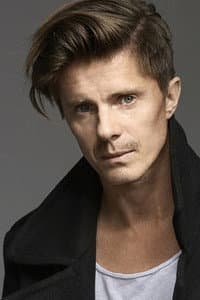 Morten Holst in I'll Come Running