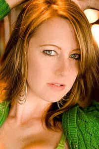 Melissa LeEllen in Hollywood Dirt