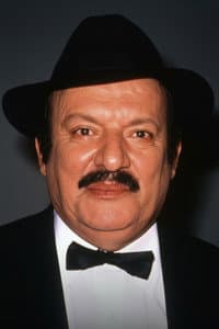Dursun Ali Sarıoğlu in Bir Çember Kırılırken