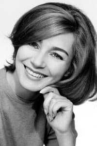 Emmanuelle Riva in Les Risques du métier