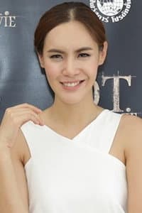 Nalinthip Phoemphattharasakun in O.T. ผี Overtime