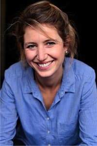 Manon Kneusé in La Jupe d'Adam