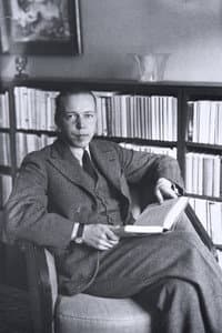 Mika Waltari in Kirjailijoitamme
